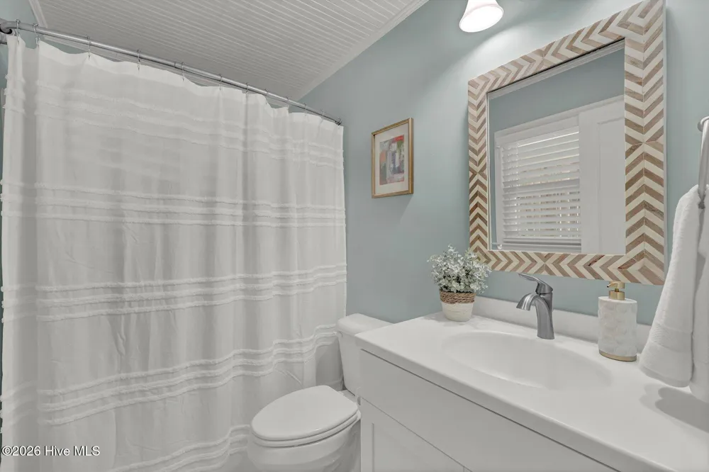 5 Parmele Boulevard Wrightsville Beach, NC 28480