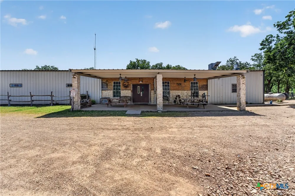 2274 County Road 203 Loop Cameron, TX 76520