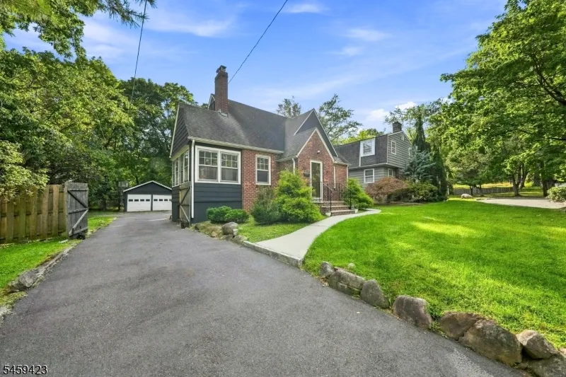724 Eagle Rock Ave West Orange, NJ 07052
