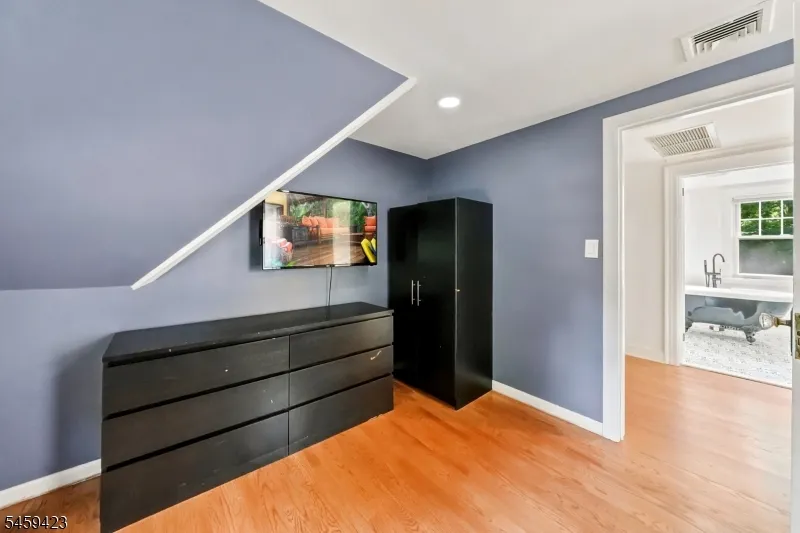 724 Eagle Rock Ave West Orange, NJ 07052