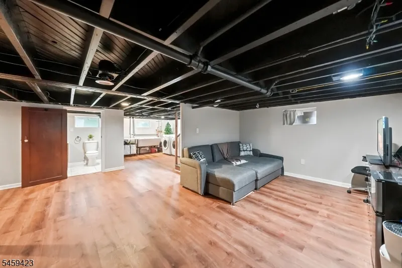 724 Eagle Rock Ave West Orange, NJ 07052