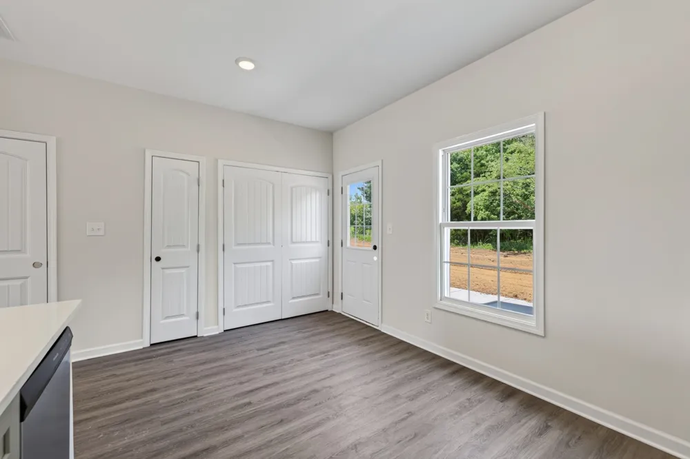 299 Summitcrest Drive #M Building Clarksville, TN 37040
