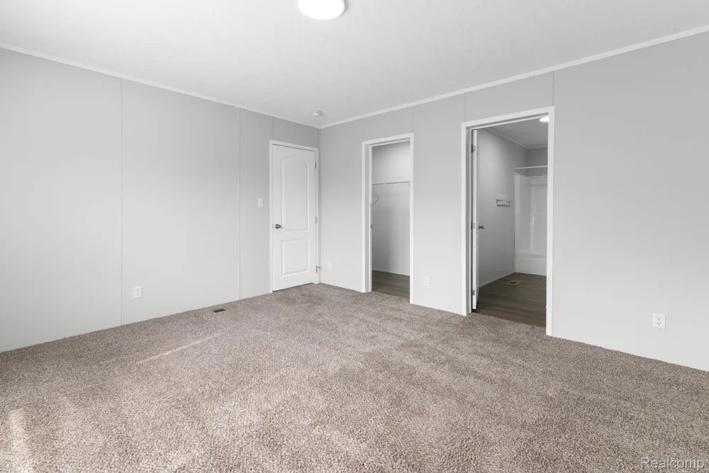 16173 Charlemagne Avenue Clinton Charter Township, MI 48038