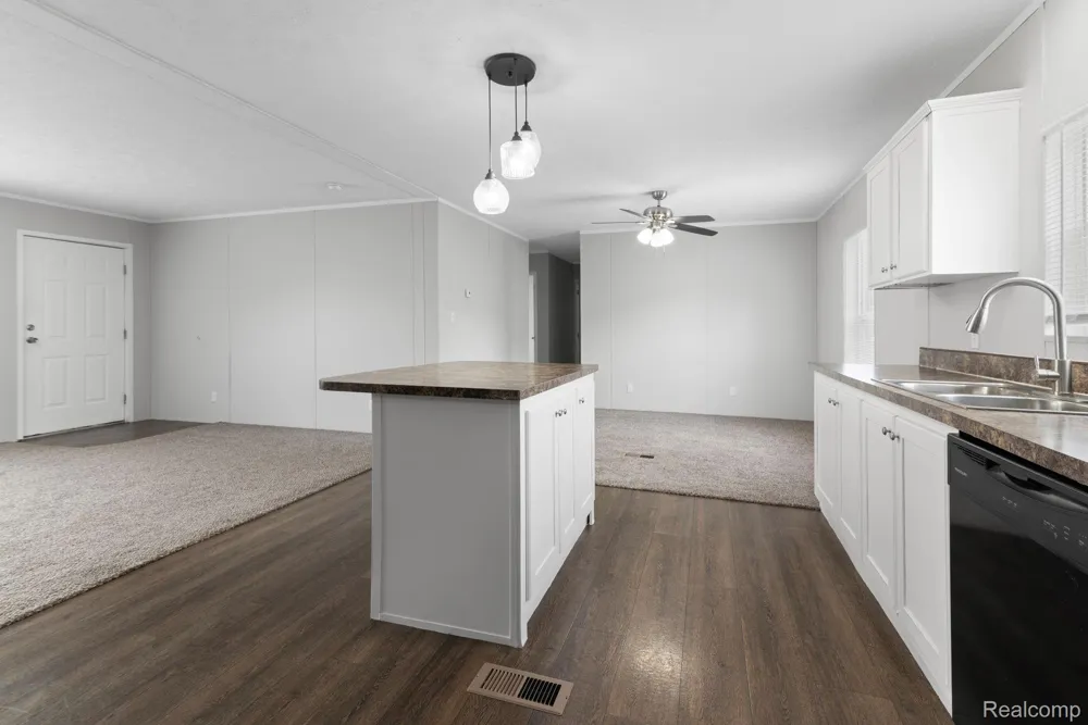 16173 Charlemagne Avenue Clinton Charter Township, MI 48038