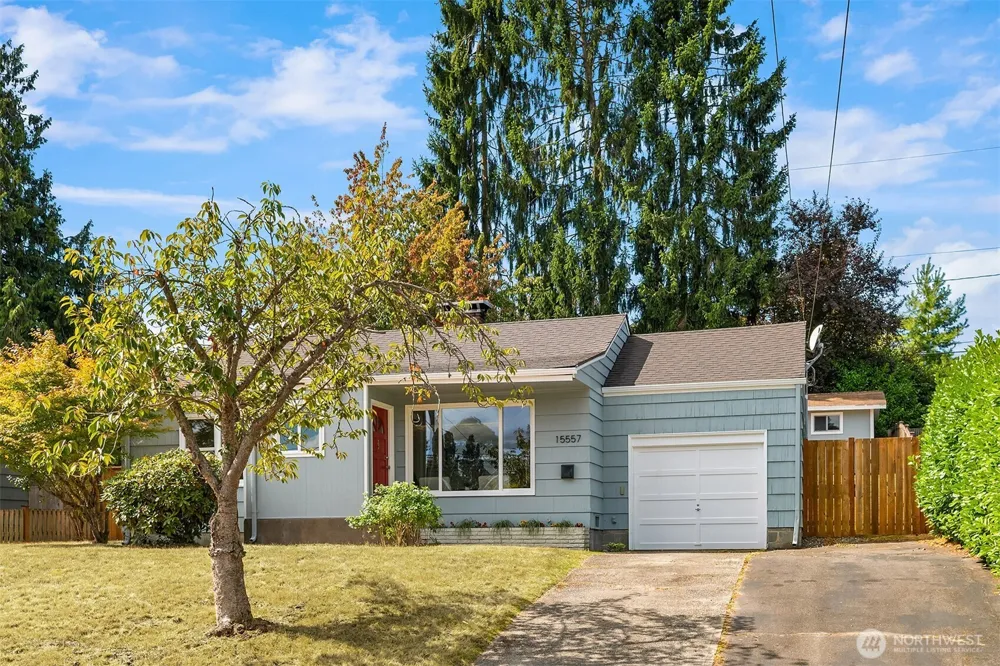 15557 10th Avenue NE Shoreline, WA 98155