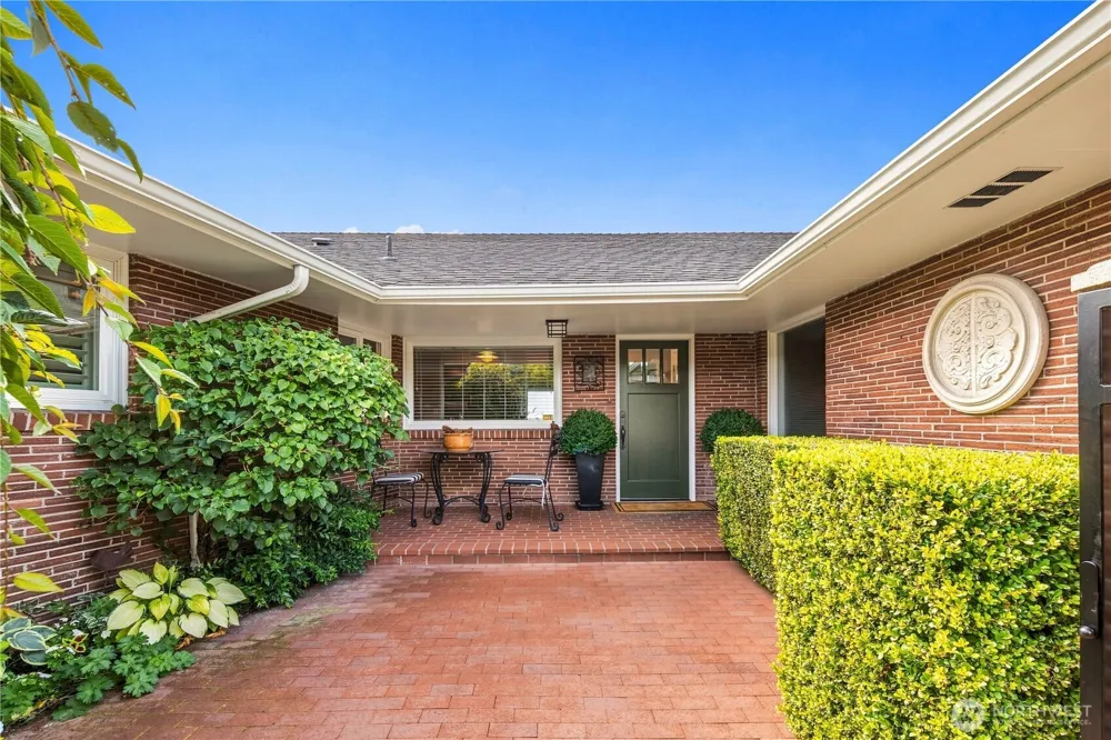 954 S Locust Lane Tacoma, WA 98465