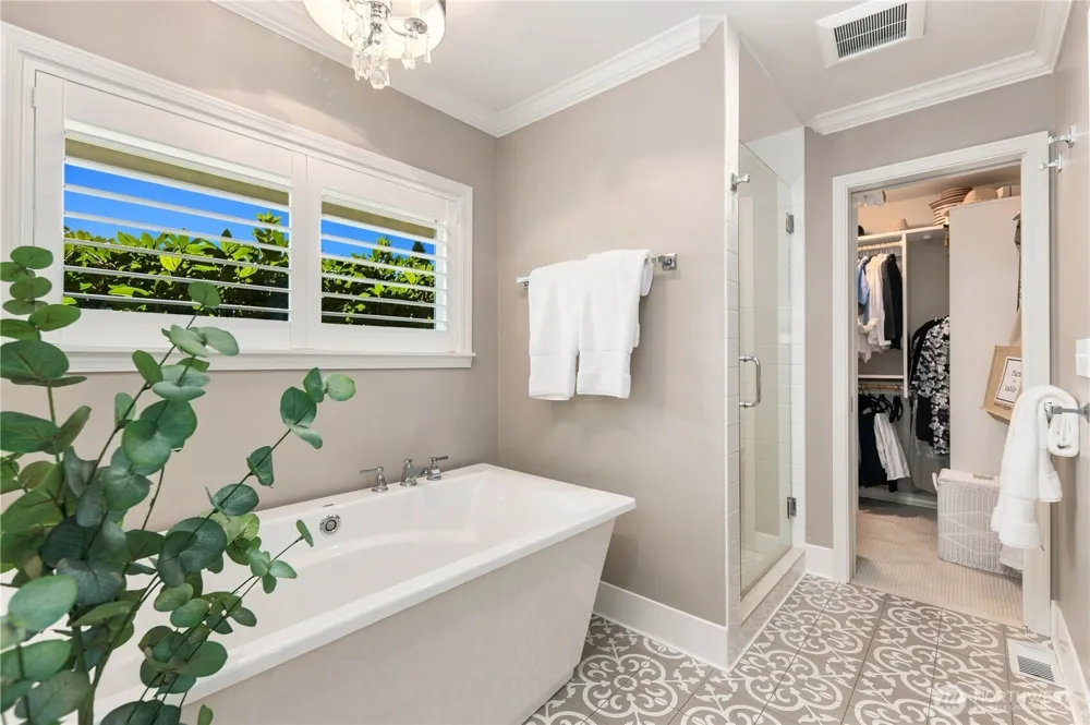 954 S Locust Lane Tacoma, WA 98465