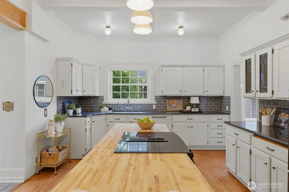 502 E STREET Tacoma, WA 98403