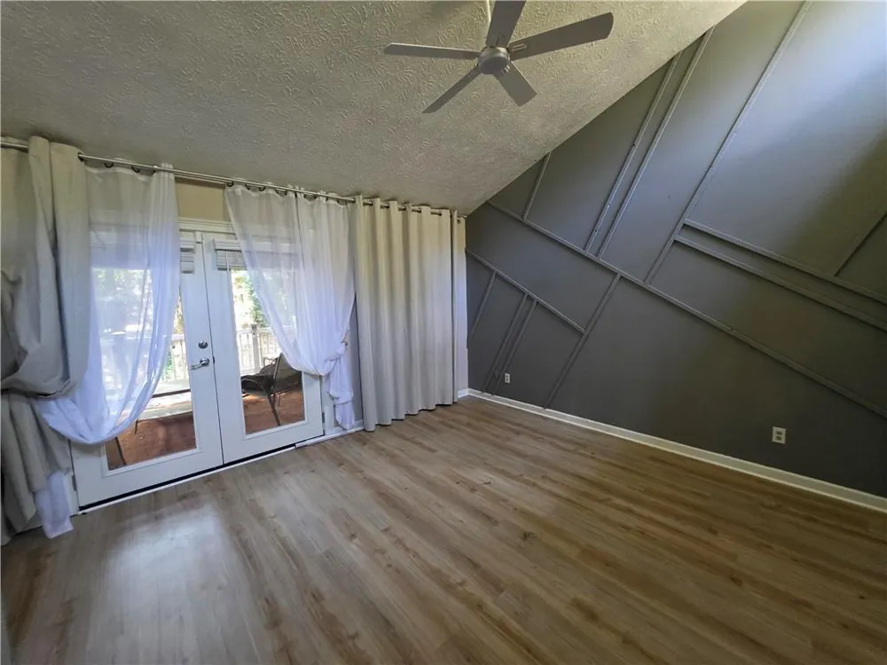 4694 Shallowford Road Roswell, GA 30075