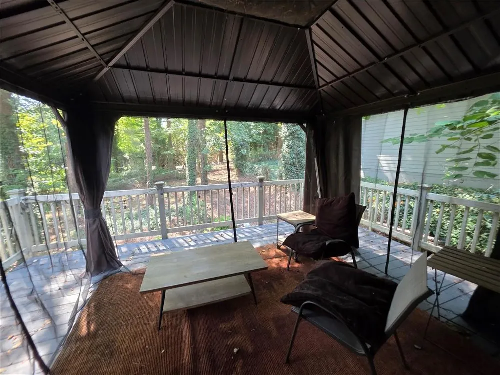 4694 Shallowford Road Roswell, GA 30075