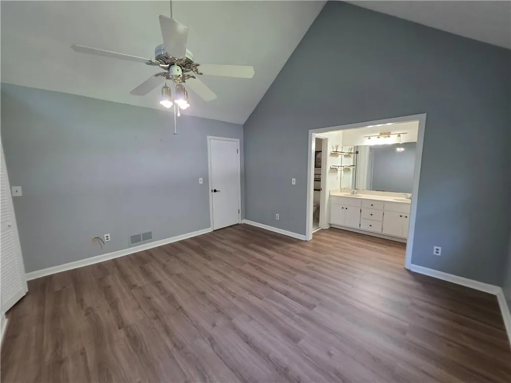 4694 Shallowford Road Roswell, GA 30075