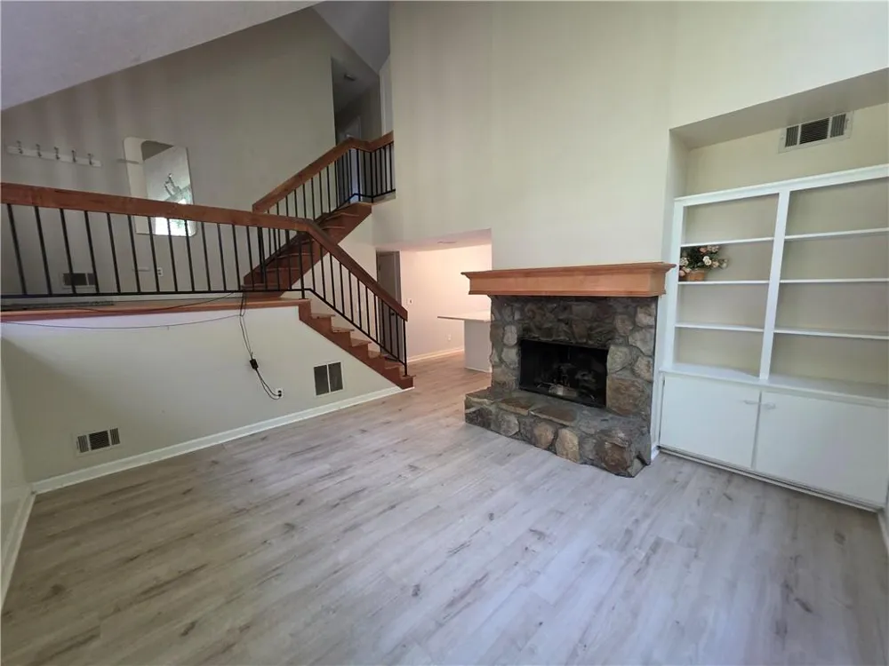 4694 Shallowford Road Roswell, GA 30075