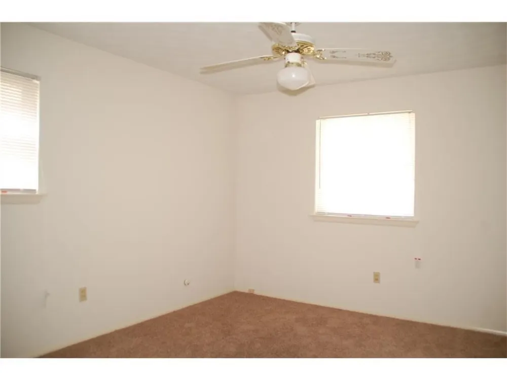 409 Wilshire Drive Euless, TX 76040
