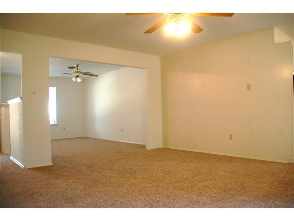 409 Wilshire Drive Euless, TX 76040