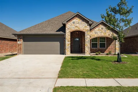 908 Tippit Lane