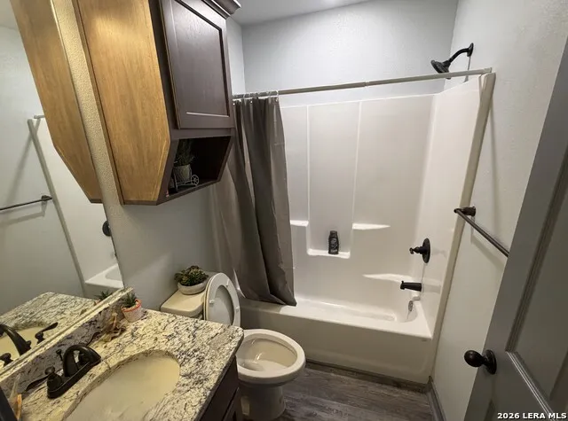 100 Lakeview Three Rivers, TX 78071