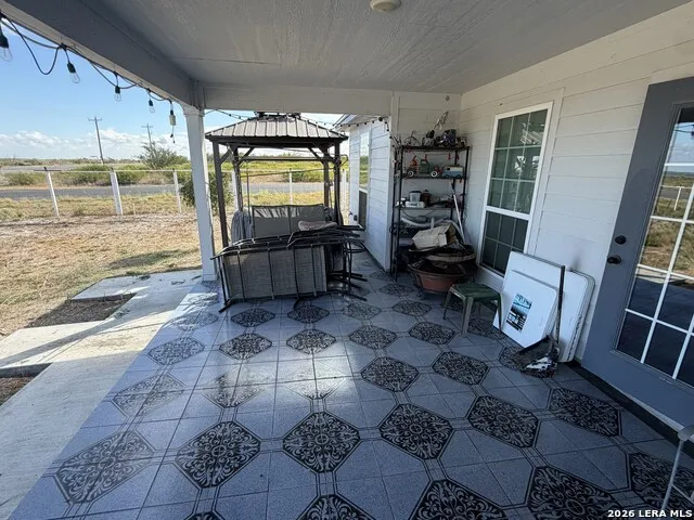 100 Lakeview Three Rivers, TX 78071