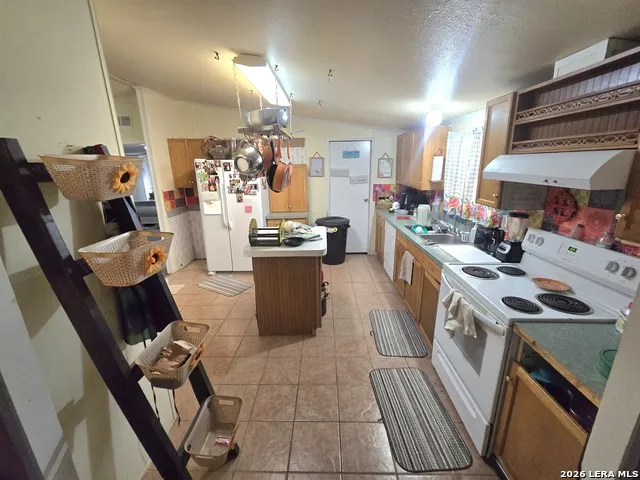 2011 HICKORY WAY San Antonio, TX 78264
