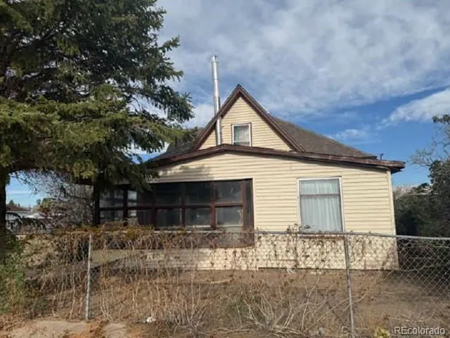 157 Hurt Street Center, CO 81125