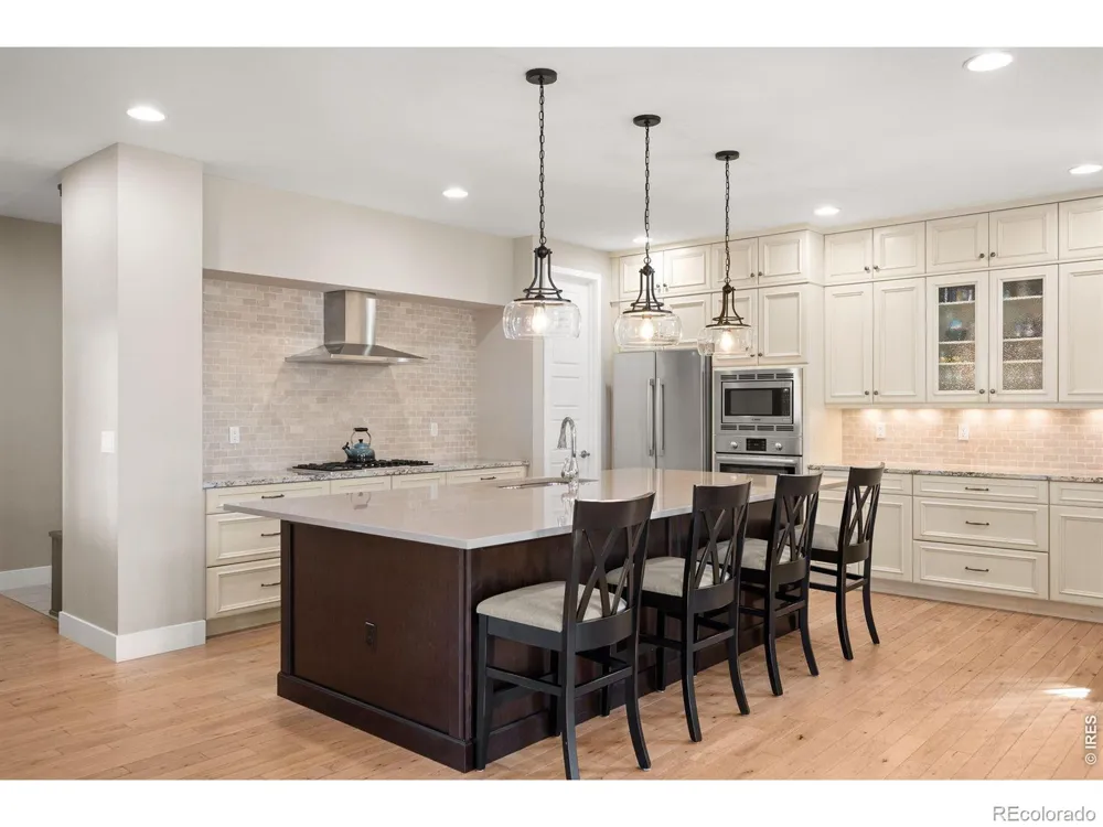 7945 E Prairie Meadow Drive Denver, CO 80238