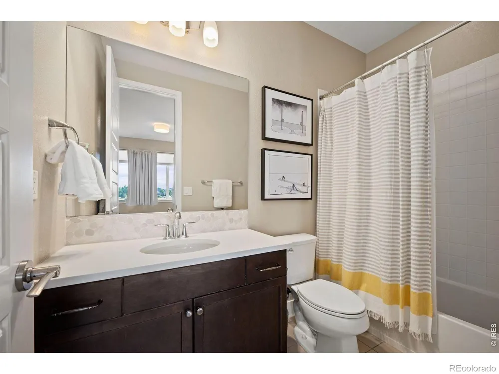 7945 E Prairie Meadow Drive Denver, CO 80238