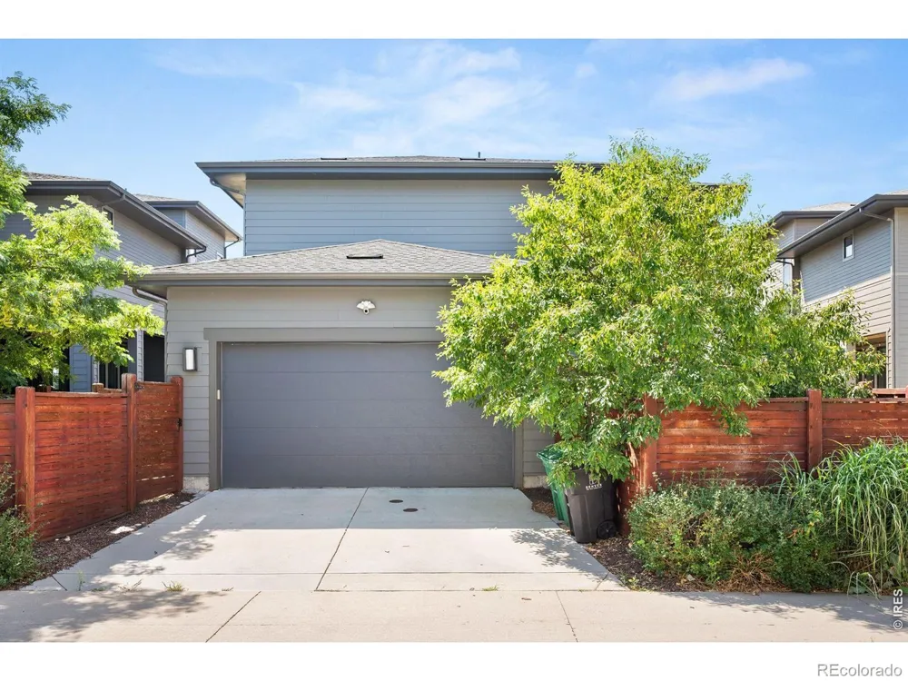 7945 E Prairie Meadow Drive Denver, CO 80238