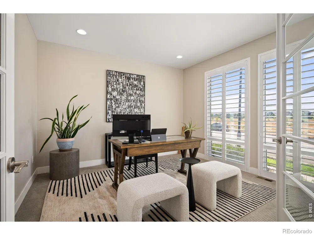 7945 E Prairie Meadow Drive Denver, CO 80238