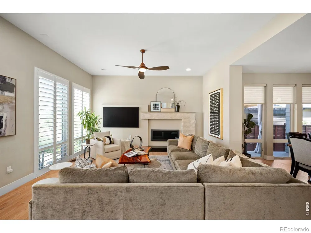 7945 E Prairie Meadow Drive Denver, CO 80238