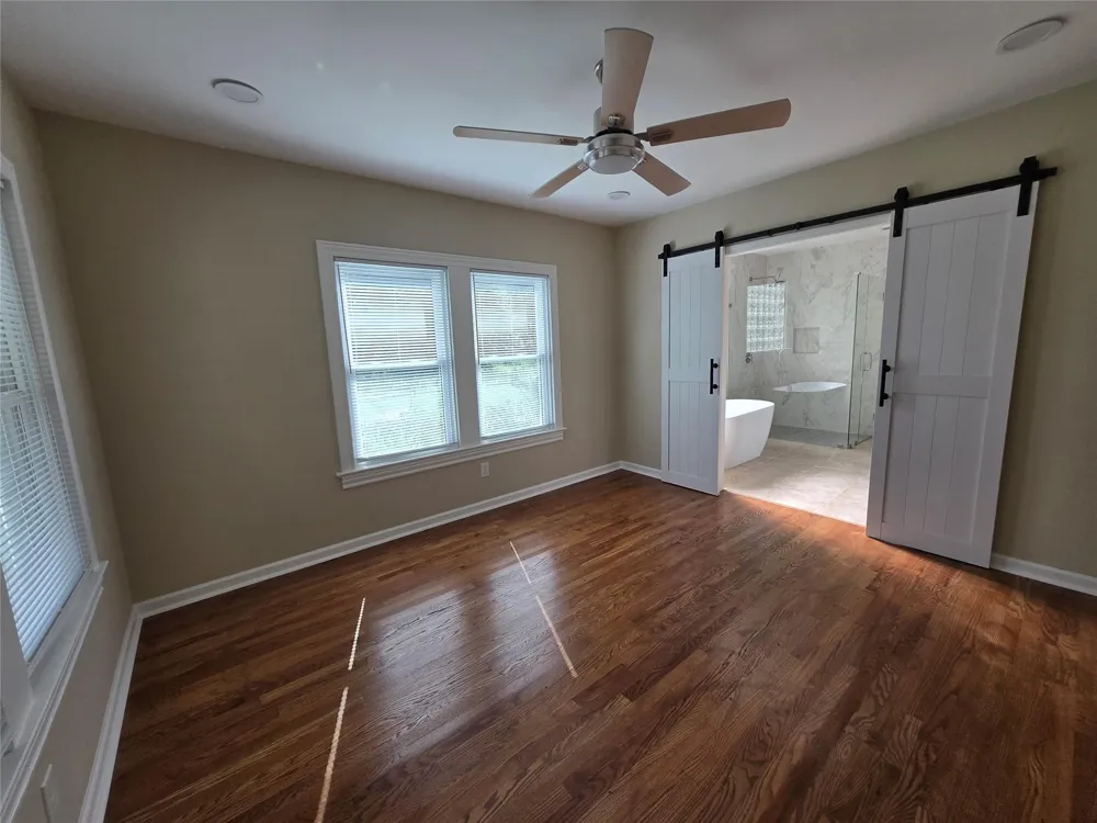 1342 County Road 5003 Cleveland, TX 77327