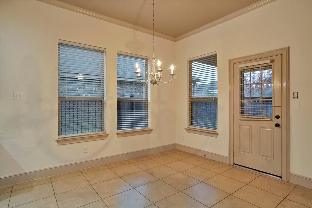 10 Tallgrass Way Spring, TX 77389