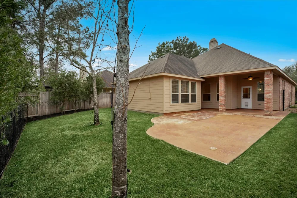 10 Tallgrass Way Spring, TX 77389