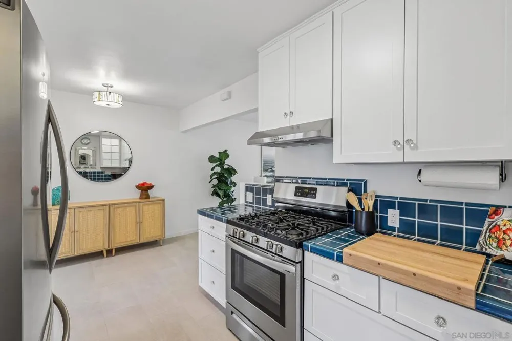 3762 Baker St San Diego, CA 92117