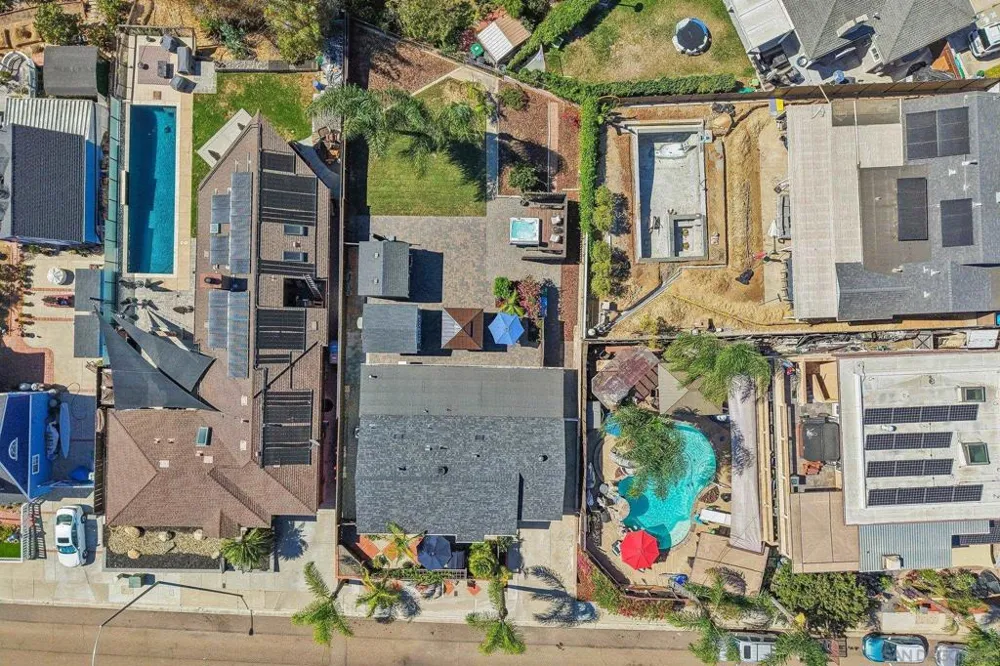 3762 Baker St San Diego, CA 92117