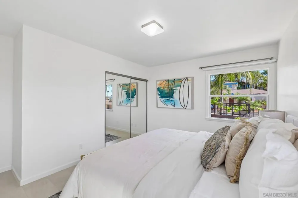 3762 Baker St San Diego, CA 92117