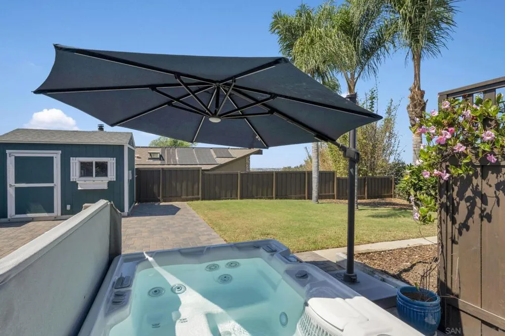 3762 Baker St San Diego, CA 92117