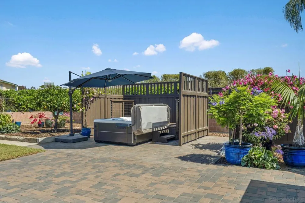 3762 Baker St San Diego, CA 92117