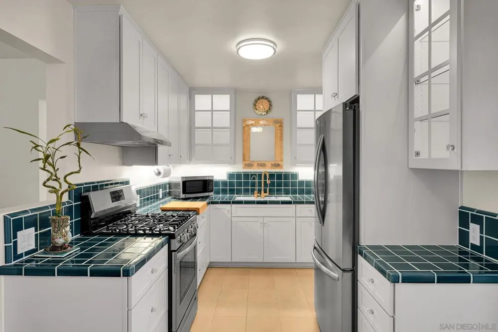 3762 Baker St San Diego, CA 92117