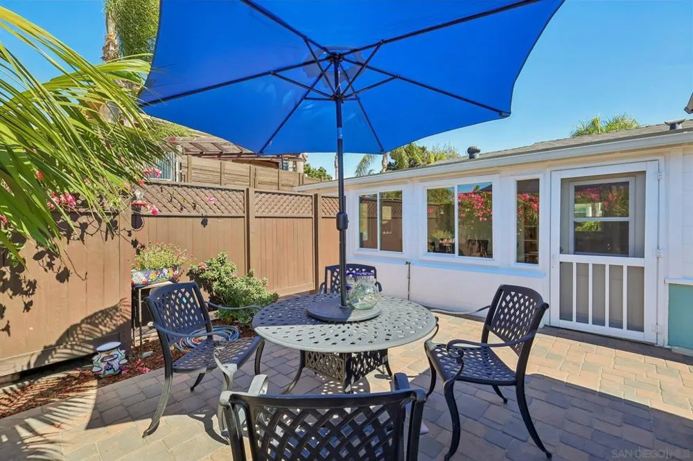 3762 Baker St San Diego, CA 92117