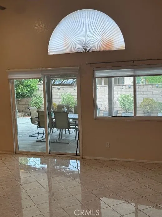 6567 SONOMA AVENUE Fontana, CA 92336
