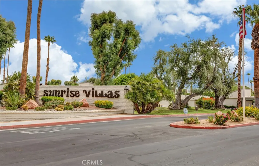 1911 Grand Bahama Drive E Palm Springs, CA 92264
