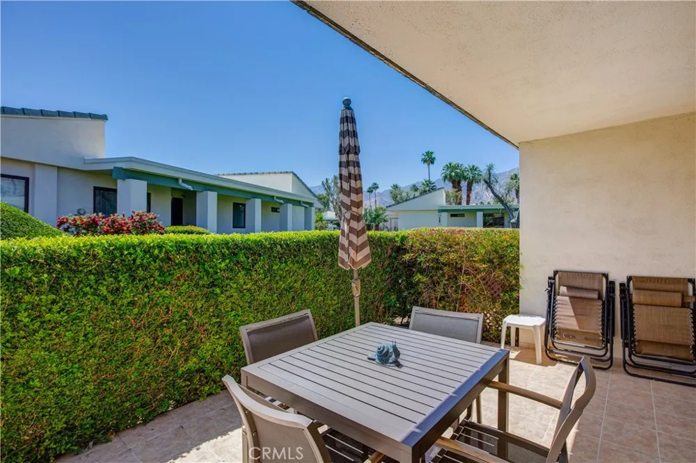 1911 Grand Bahama Drive E Palm Springs, CA 92264