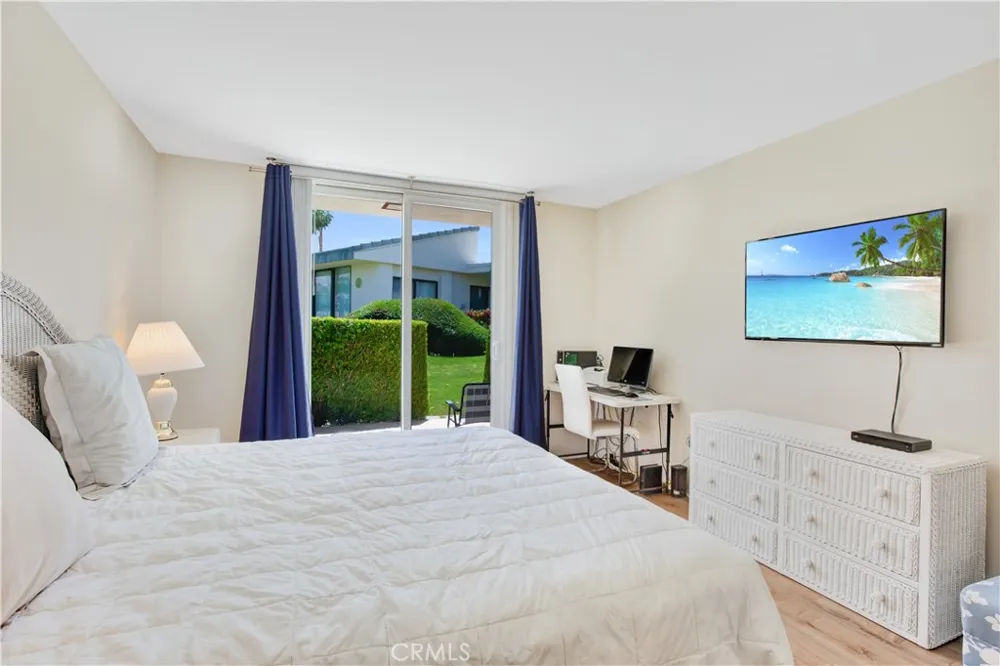 1911 Grand Bahama Drive E Palm Springs, CA 92264