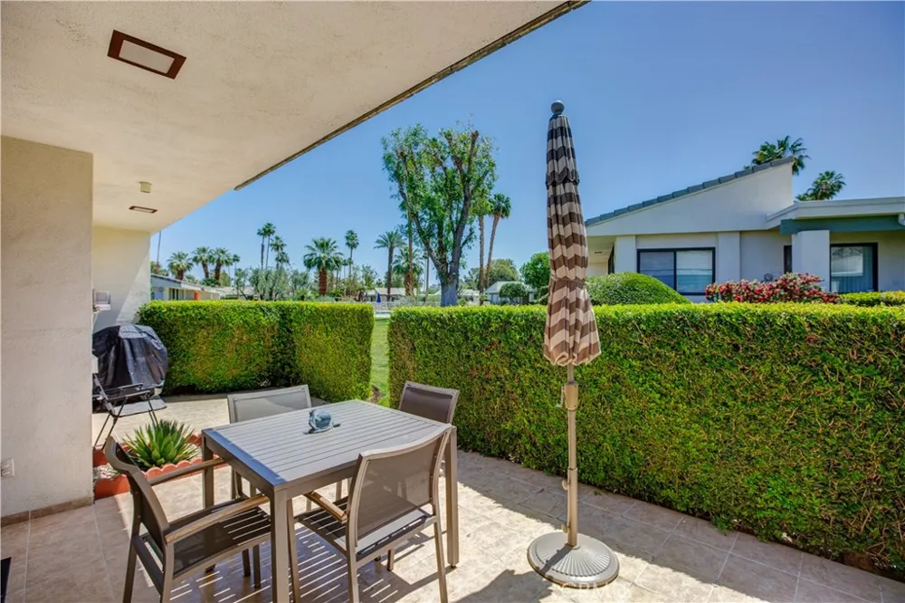 1911 Grand Bahama Drive E Palm Springs, CA 92264