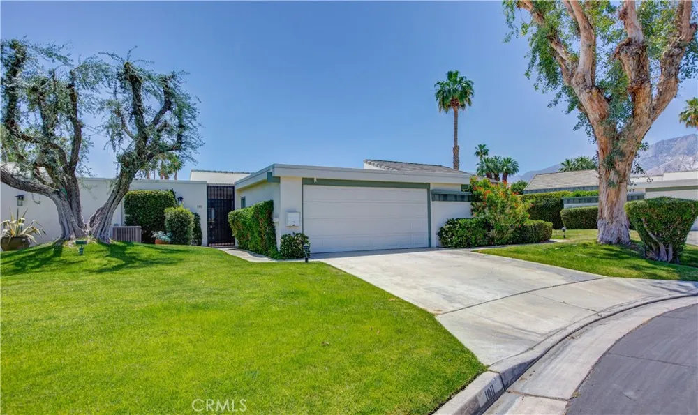 1911 Grand Bahama Drive E Palm Springs, CA 92264