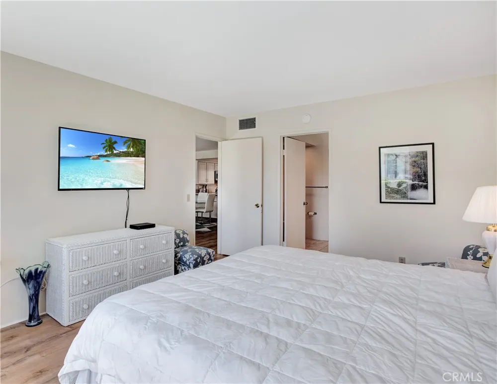 1911 Grand Bahama Drive E Palm Springs, CA 92264