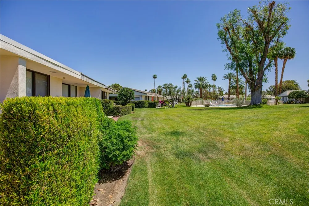 1911 Grand Bahama Drive E Palm Springs, CA 92264