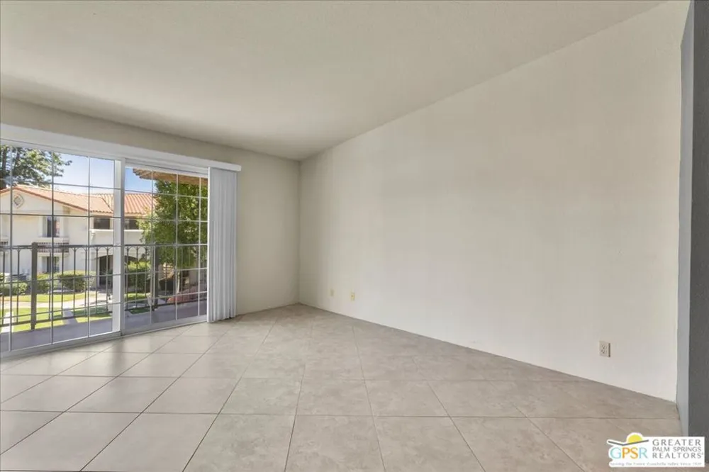 505 S Farrell Drive #G42 Palm Springs, CA 92264
