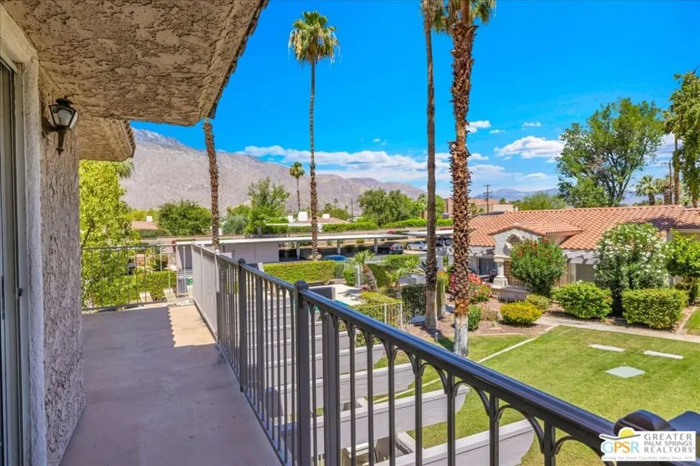 505 S Farrell Drive #G42 Palm Springs, CA 92264