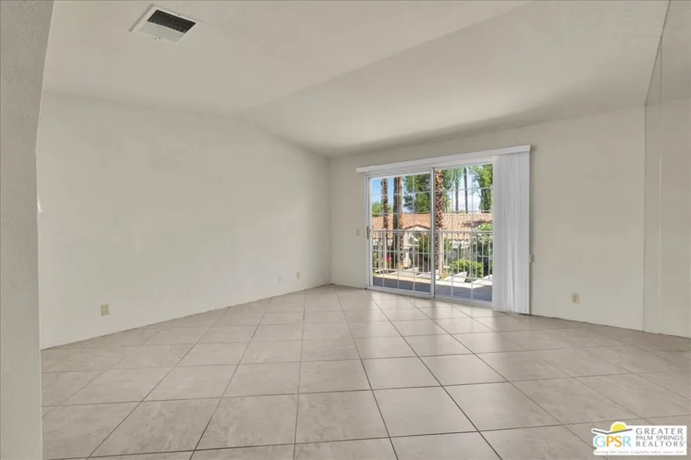 505 S Farrell Drive #G42 Palm Springs, CA 92264