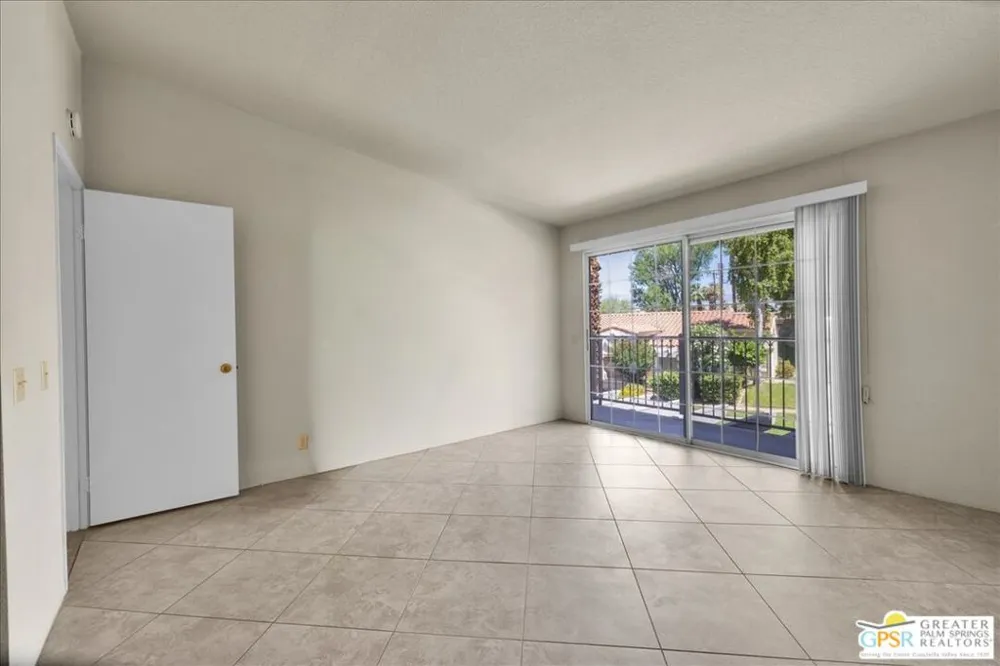 505 S Farrell Drive #G42 Palm Springs, CA 92264
